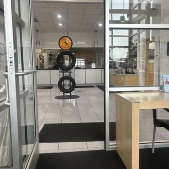 Koons White Marsh Chevrolet - Cashier area - Car Dealers Near Me - White Marsh, Maryland