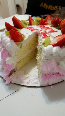 Long Wong Bakery II 龍旺西餅 by null