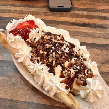 House of Pies - Banana Split - Bakeries Near Me - Katy, Texas
