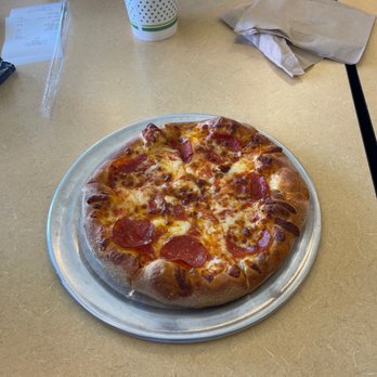 THE LOOP RESTAURANT - Pepperoni pizza - Pizza Near Me - Kernersville, North Carolina THE LOOP RESTAURANT - Pepperoni pizza - Pizza Near Me - Kernersville, North Carolina