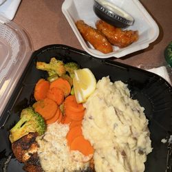 Winger's - Cajun Butter Salmon and Wingers!