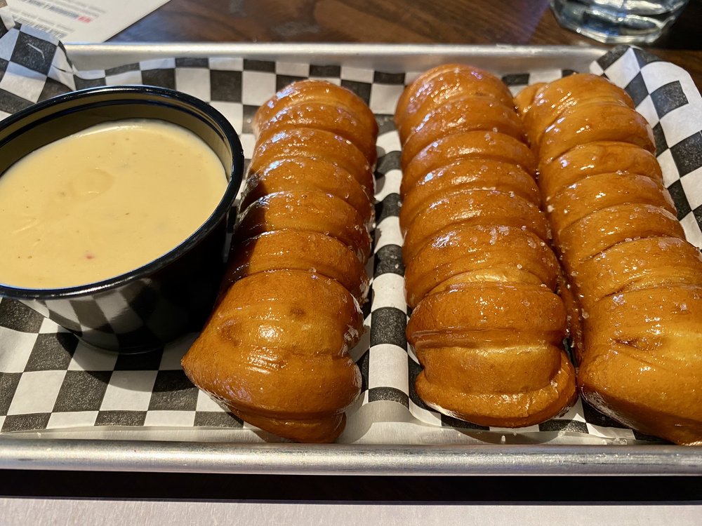 THE BAR PRAIRIE VILLAGE Updated October 2024 17 Photos & 38 Reviews