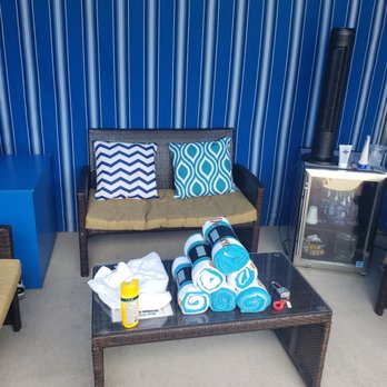 Kings Dominion - Cabana rental included towels - Amusement Parks Near Me - Doswell, Virginia Kings Dominion - Cabana rental included towels - Amusement Parks Near Me - Doswell, Virginia