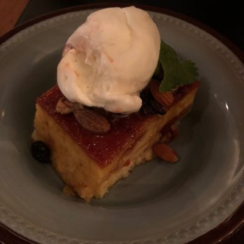 La Carnicería - Bread Pudding, Guava, Cheese, Ice Cream (ARS 115) - Steakhouses Near Me - Buenos Aires, C