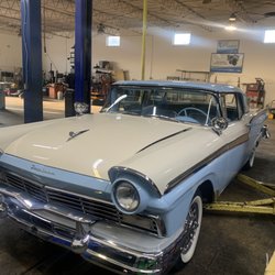 Cooper's Automotive Repair - 1957 Ford Fairlane, 500
