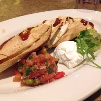 Elixor - Quesadilla - Italian Near Me - Laval, Quebec