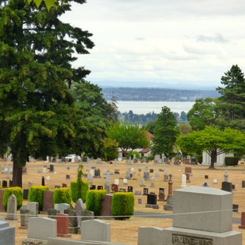 Lake View Cemetery - View from near Bruce Lee's plot - Funeral Services & Cemeteries Near Me - Seattle, Washington Lake View Cemetery - View from near Bruce Lee's plot - Funeral Services & Cemeteries Near Me - Seattle, Washington