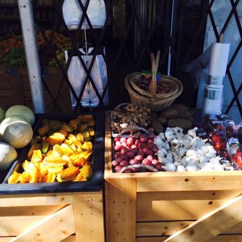 Pinecrest Wayside Market - Fruits & Veggies Near Me - Miami, Florida