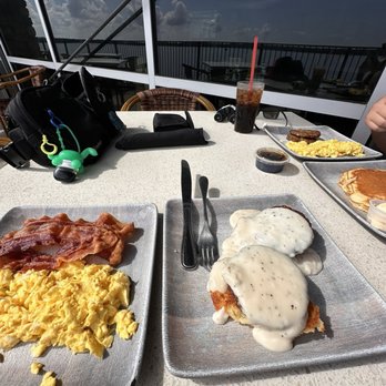 The Lookout Kitchen-Lake Murray - biscuits and gravy with eggs (scrambled) and bacon - Burgers Near Me - Ardmore, Oklahoma