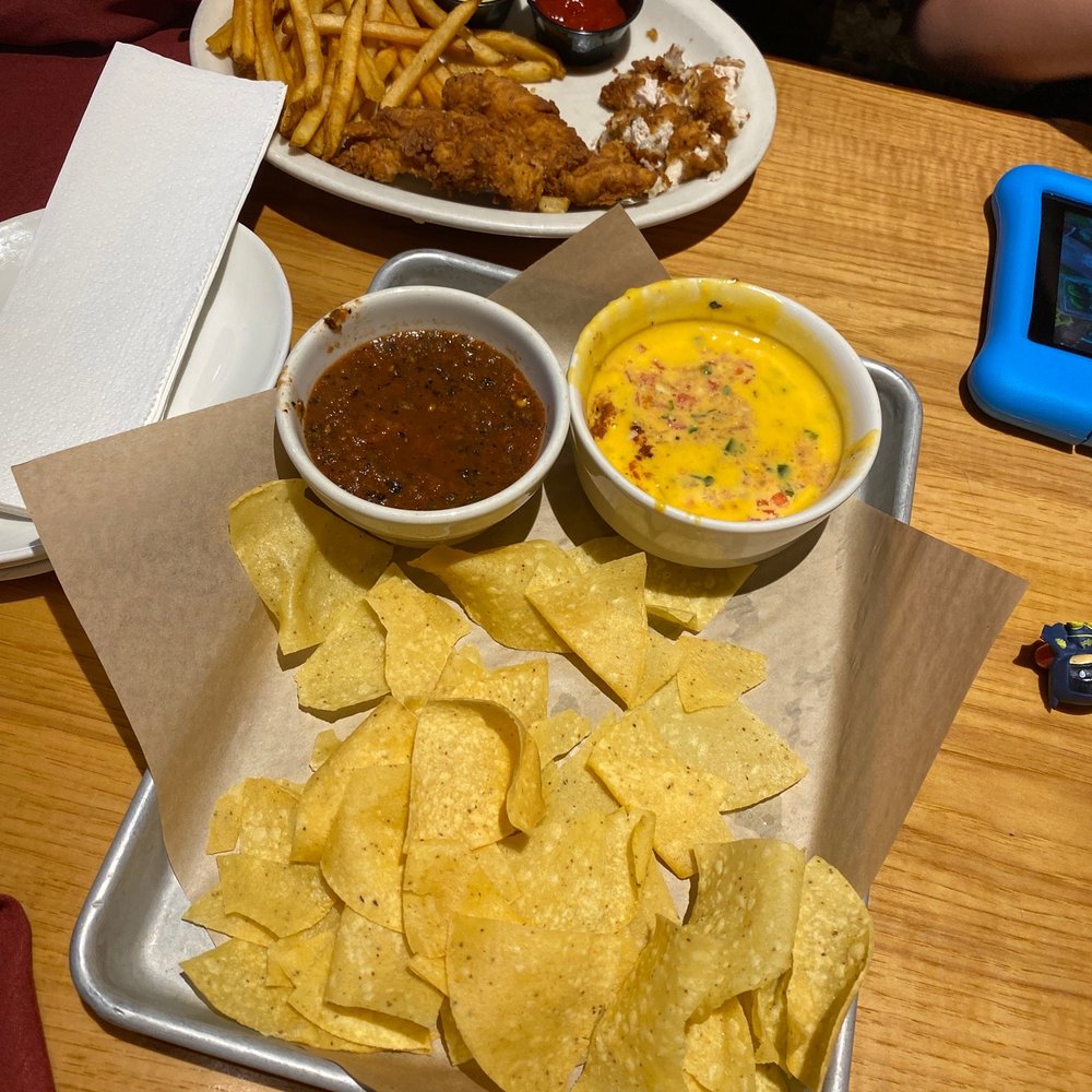 Twin Peaks - Chips queso salsa - Sports Bars Near Me - Davie, Florida Twin Peaks - Chips queso salsa - Sports Bars Near Me - Davie, Florida