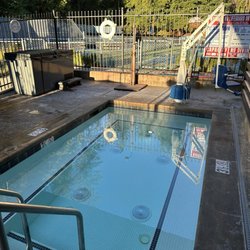 South Yuba Club - Great hydro the cold plunge is cold in the AM