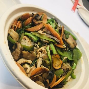 Brightwok Kitchen - Build your Bowl - Chicken,veggies,brown rice(in the bottom) - Asian Fusion Near Me - Chicago, Illinois