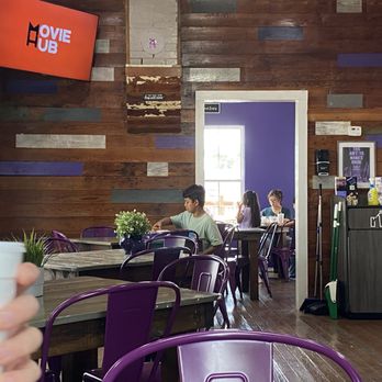 The Purple Pig BBQ - Comfy dining room - Barbeque Near Me - Schertz, Texas The Purple Pig BBQ - Comfy dining room - Barbeque Near Me - Schertz, Texas