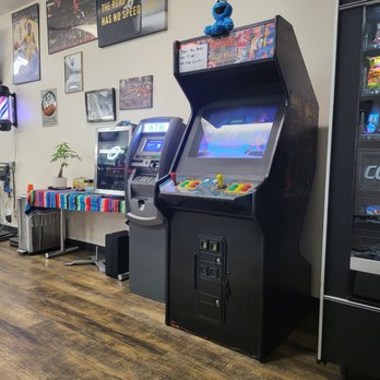 Sunset Barbershop - Chino - Great games to play Old school - Barbers Near Me - Chino, California Sunset Barbershop - Chino - Great games to play Old school - Barbers Near Me - Chino, California