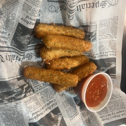 Vesuvio Pizza - Mozzarella Sticks