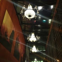 Restaurant Hirschli - Kronleuchter