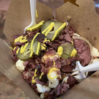 Franklin’s Subs and Suds - Smoked meat poutine - Sandwiches Near Me - Montreal, Quebec Franklin’s Subs and Suds - Smoked meat poutine - Sandwiches Near Me - Montreal, Quebec