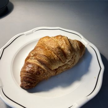 maman - Plain Croissant - Bakeries Near Me - Alexandria, Virginia