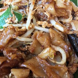 Old Town - Noodles with shrimp and vegetables