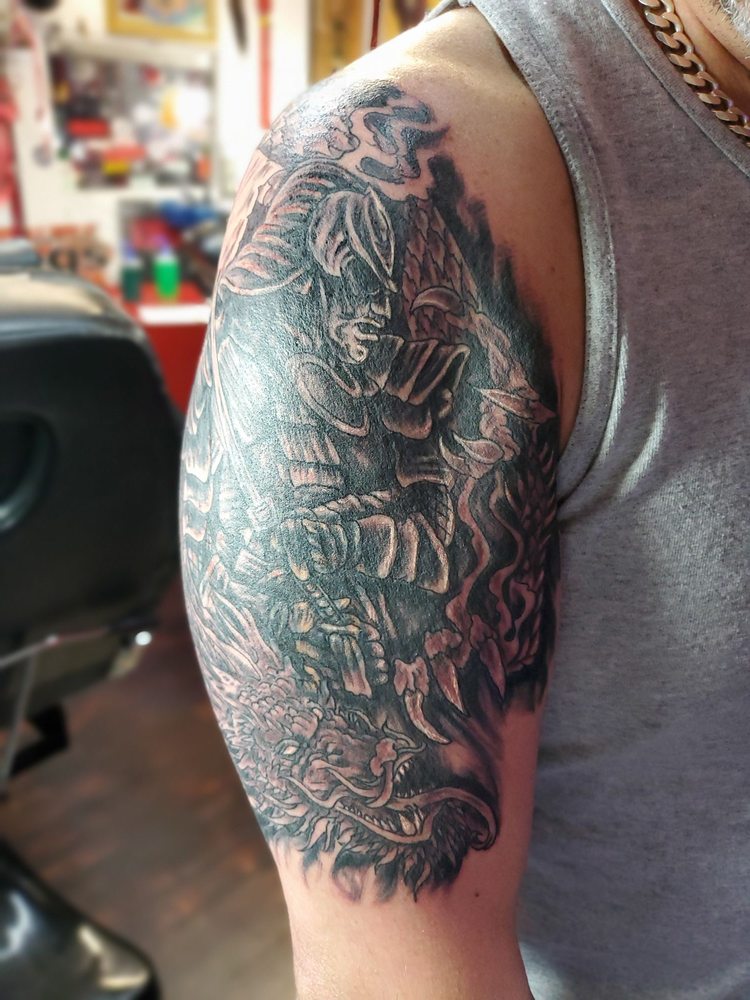 Lucky Van S Tattoo 183 Photos 117 Reviews Tattoo 5736 Mission St Outer Mission San Francisco Ca Phone Number Yelp