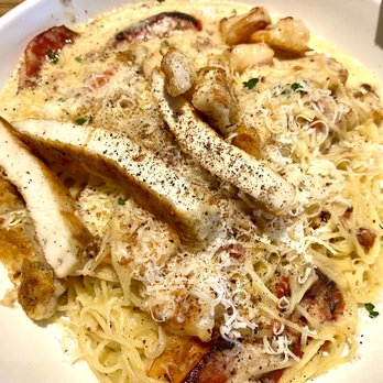 Olive Garden Italian Restaurant - Chicken & Shrimp Carbonara with Angel Hair pasta - Italian Near Me - Menifee, California