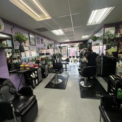 Salon De Belleza DOS Hermanos - The layout of our salon