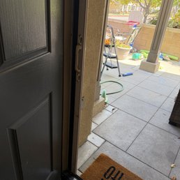 Sliding door Sliding door