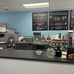 Custard by the Dam - Interior