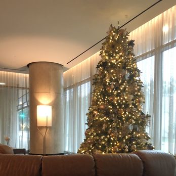 Thompson San Antonio - Riverwalk - Lobby - Hotels Near Me - San Antonio, Texas