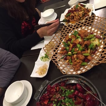 Red Lotus - Chinese Near Me - Mississauga, Ontario