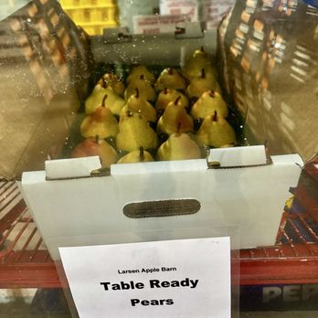 Larsen Apple Barn - Fruits & Veggies Near Me - Camino, California