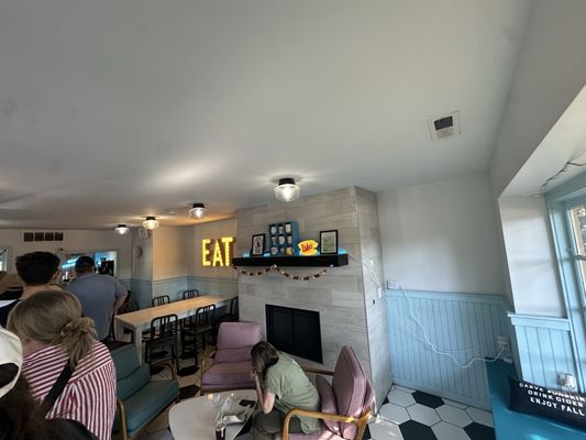 Mama Hawk's Kitchen & Coffee by null