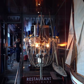Snowboat - Cafes Near Me - Zermatt, VS