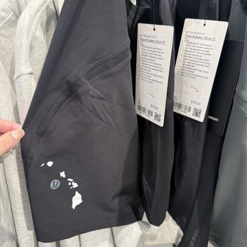 lululemon - Hawaii exclusive male shorts - Sports Wear Near Me - Honolulu, Hawaii