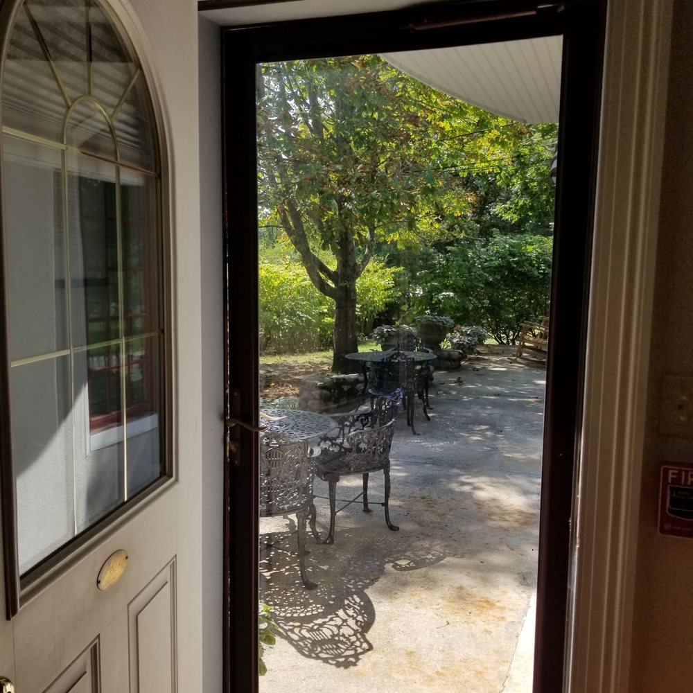 Villa Bed & Breakfast - Separate entrance - Hotels Near Me - Westerly, Rhode Island