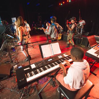 Freeway Music - Students playing at one of our showcases. - Musical Instruments & Teachers Near Me - Blythewood, South Carolina Freeway Music - Students playing at one of our showcases. - Musical Instruments & Teachers Near Me - Blythewood, South Carolina