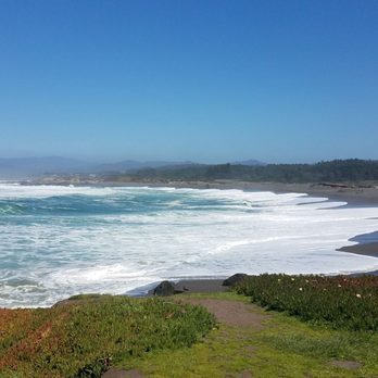 MacKerricher State Park - Surf sliding up pne of the larger beaches - Parks Near Me - Fort Bragg, California
