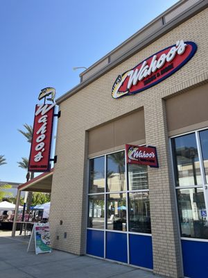 Wahoo's Fish Tacos by null