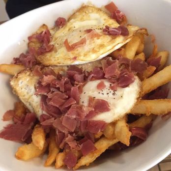 Café Bea - Huevos rotos - Cafes Near Me - Miami, Florida Café Bea - Huevos rotos - Cafes Near Me - Miami, Florida