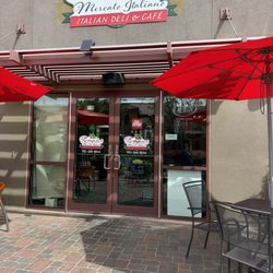 Romano Mercato Italiano - I thought it was awesome that this restaurant sits in the middle of a residential area