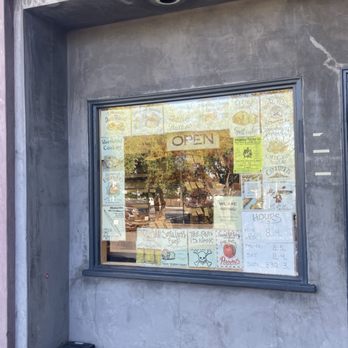 Acme Bread Company - Cool windows - Bakeries Near Me - Berkeley, California