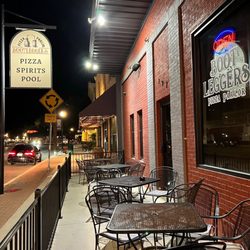 Bootleggers Pizza Parlor - Outside/entry