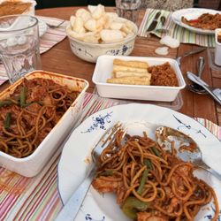De Hapjeshoek, Surinaams afhaalcentrum - Takeout