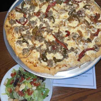 Tug's Casual Dining - New American Near Me - Memphis, Tennessee