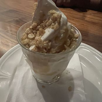 Alpana - Carmel sundae - New American Near Me - Chicago, Illinois