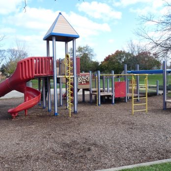 Lovelace Park - Parks Near Me - Evanston, Illinois