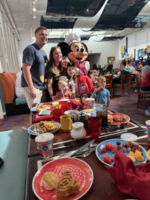 Chef Mickey's by null