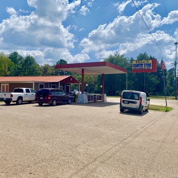 Hill's Country Store & Cafe - In Woodlawn, Texas. On the east side of US 59. - Barbeque Near Me - Marshall, Texas Hill's Country Store & Cafe - In Woodlawn, Texas. On the east side of US 59. - Barbeque Near Me - Marshall, Texas