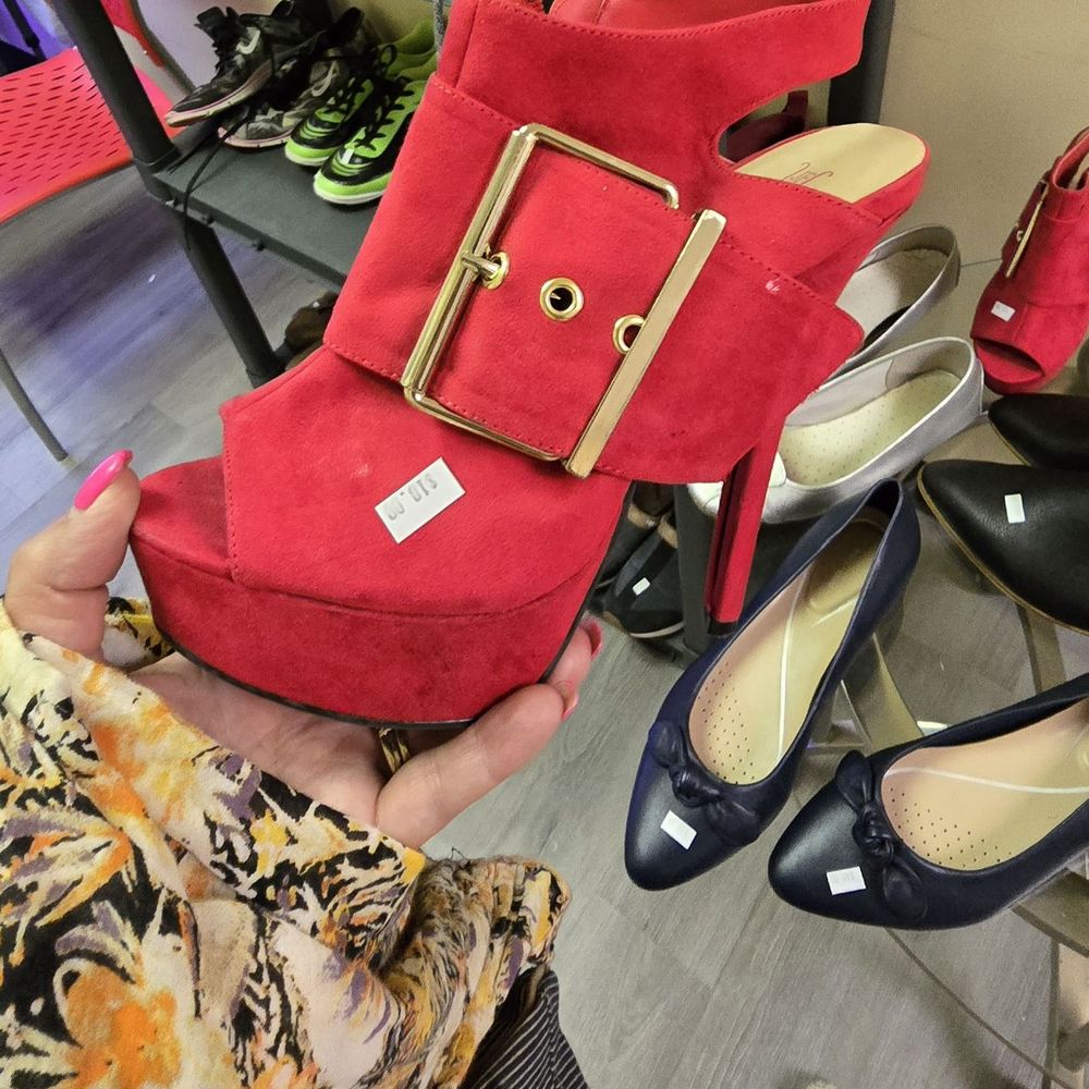 Thrifting on Eastern - Shoes - Thrift Stores Near Me - Covington, Kentucky Thrifting on Eastern - Shoes - Thrift Stores Near Me - Covington, Kentucky