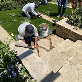 Greenview Turf - Working on the flagstone steps. - Artificial Turf Near Me - Northridge, California Greenview Turf - Working on the flagstone steps. - Artificial Turf Near Me - Northridge, California